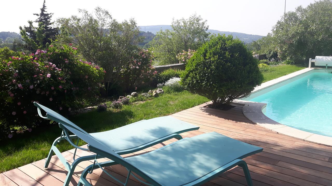 Le Seminaire Bed & Breakfast Roussas Exterior foto